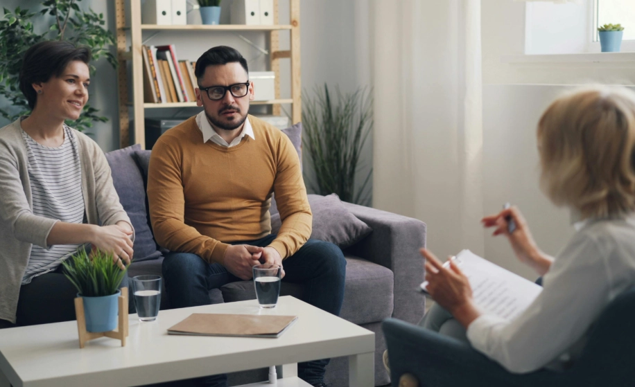 koppel op therapie bij therapeute